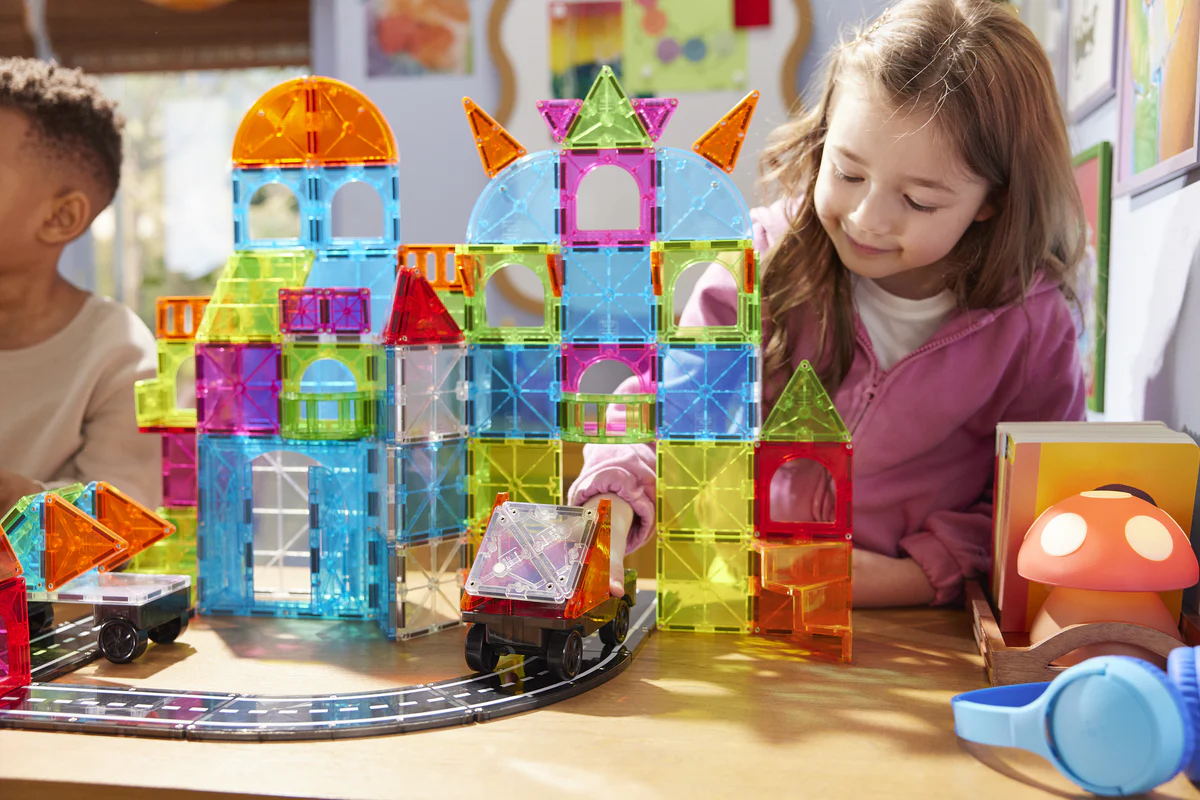 Magna-Tiles 110 Piece City Center