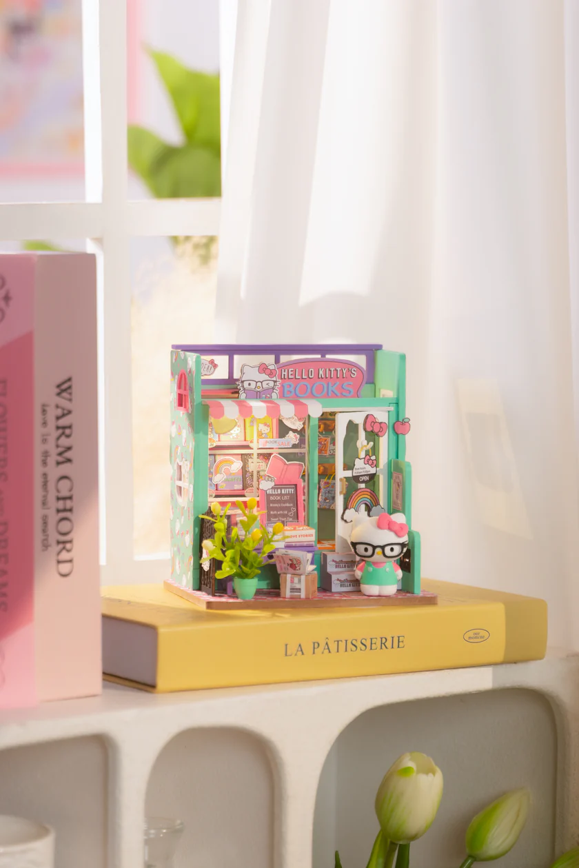 DIY Miniature House Hello Kitty Bookstore