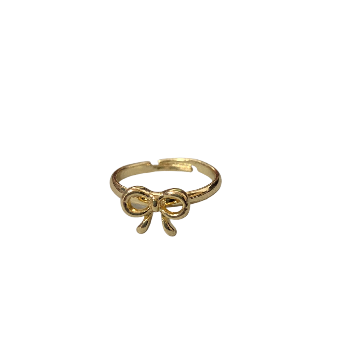 Boutique Sassy Ring (sold separately)